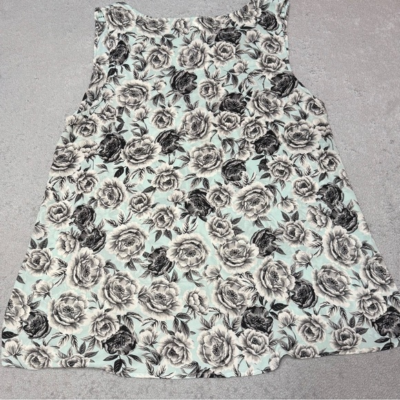 Torrid Mint Green & Black Floral Print Georgette Tank Top Size 3 - Picture 5 of 7